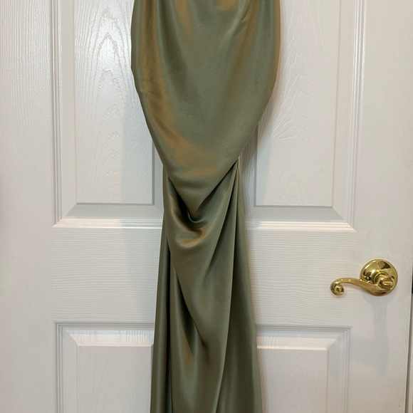 NWT Reformation Casette Silk Dress in Artichoke Size 12 - Picture 7 of 13